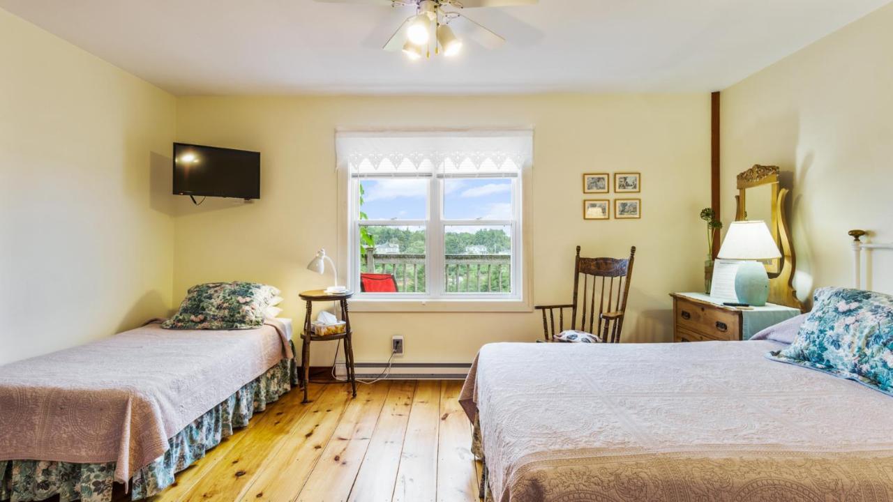 Bayview Pines Country Inn B&B Mahone Bay Eksteriør bilde