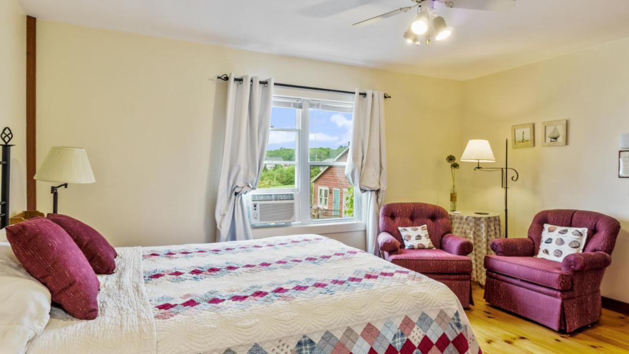 Bayview Pines Country Inn B&B Mahone Bay Eksteriør bilde