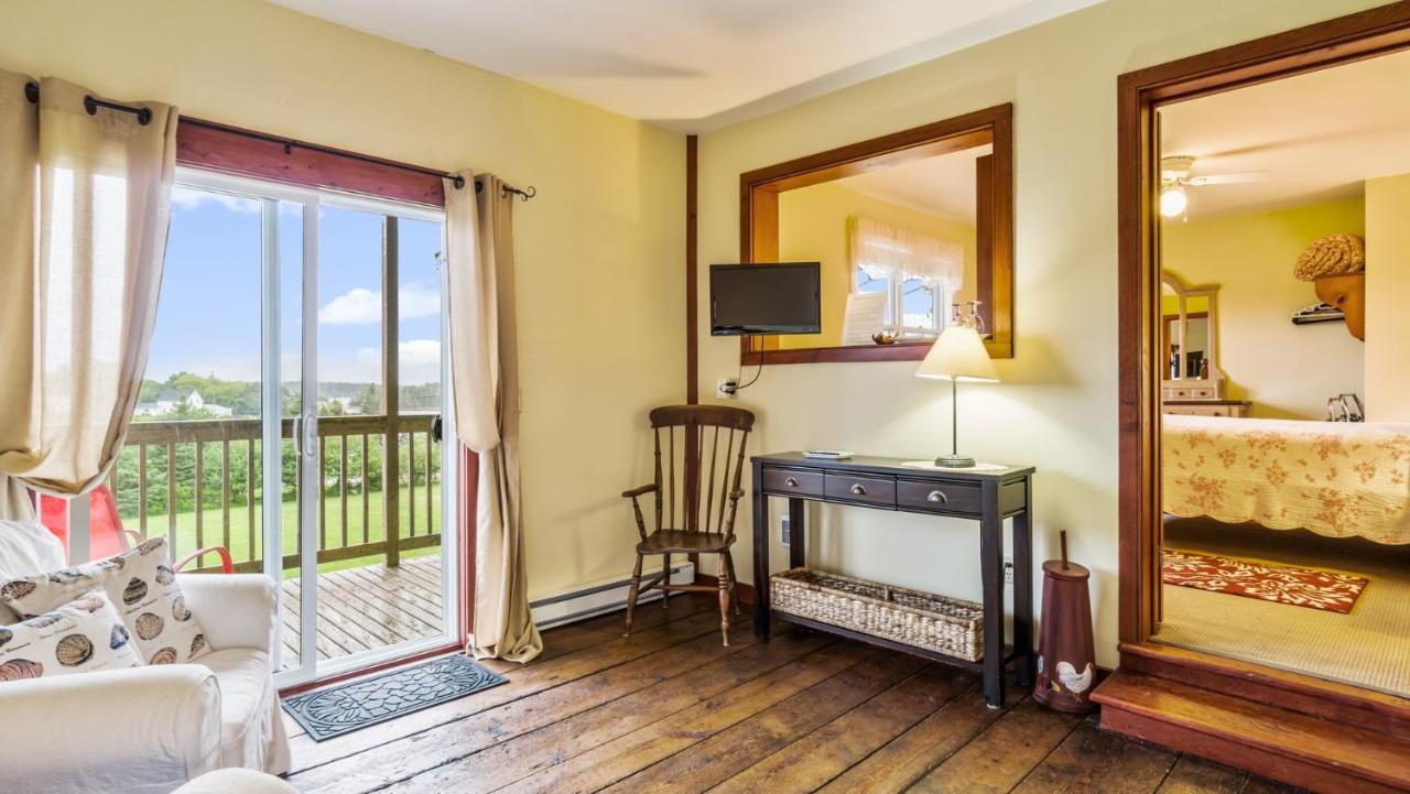 Bayview Pines Country Inn B&B Mahone Bay Eksteriør bilde