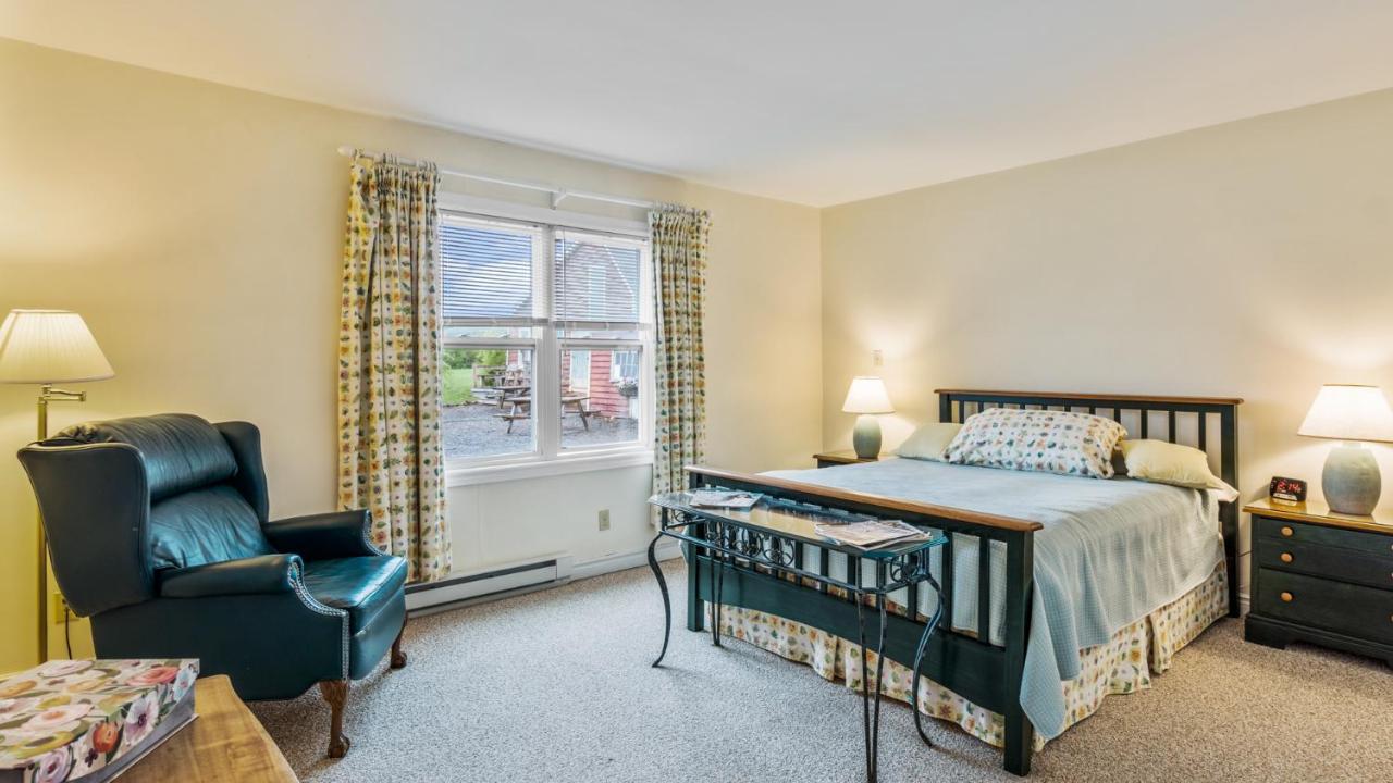 Bayview Pines Country Inn B&B Mahone Bay Eksteriør bilde
