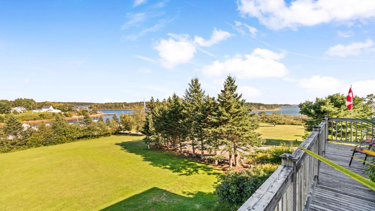 Bayview Pines Country Inn B&B Mahone Bay Eksteriør bilde