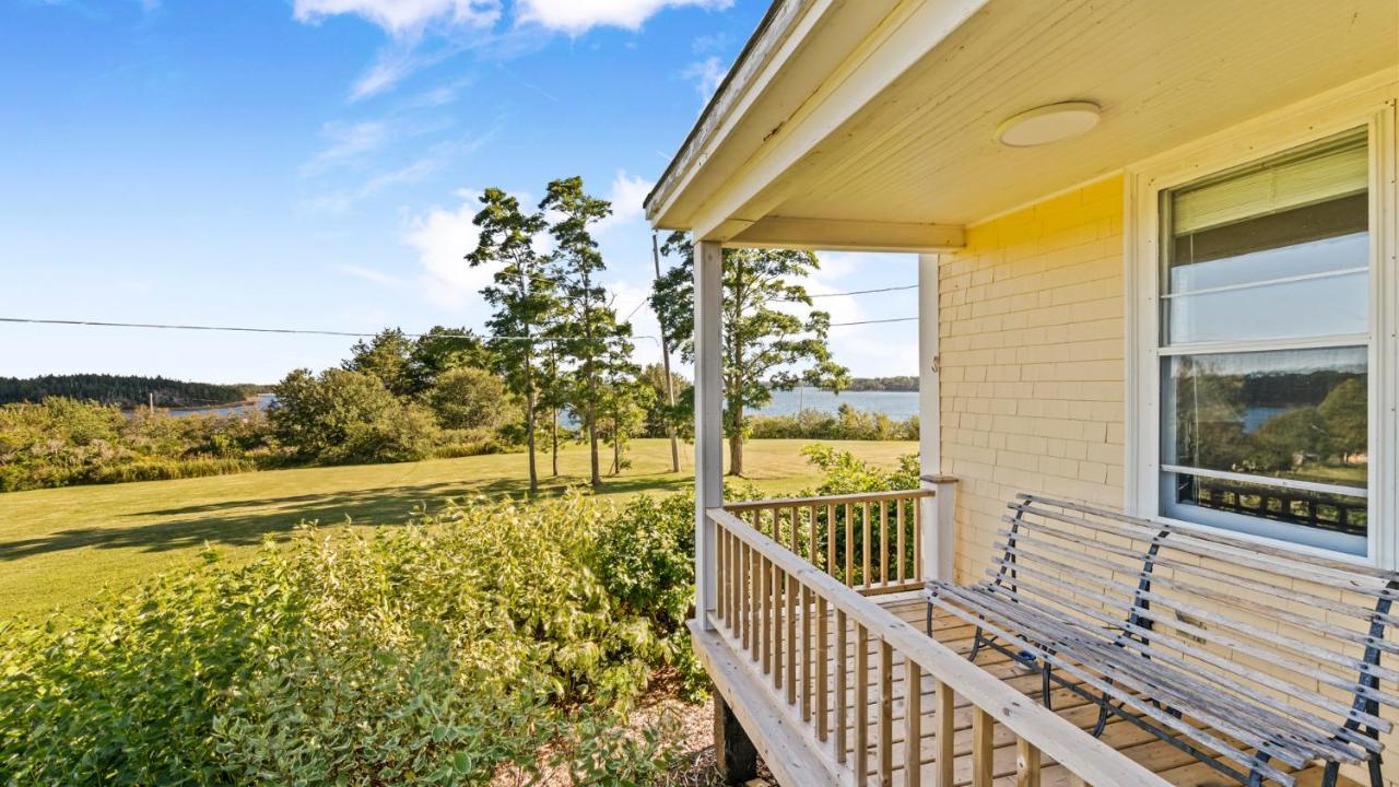Bayview Pines Country Inn B&B Mahone Bay Eksteriør bilde