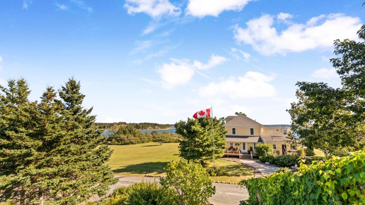 Bayview Pines Country Inn B&B Mahone Bay Eksteriør bilde